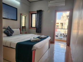 Hotel Trimurti